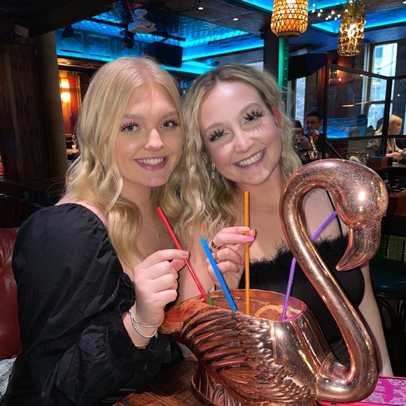 Meet your Posher, Victoria! - Picture 6 of 7